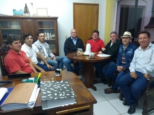 Reunião com as Empresas Milbr e Sulminet, fornecedoras de serviços de internet em Muzambinho